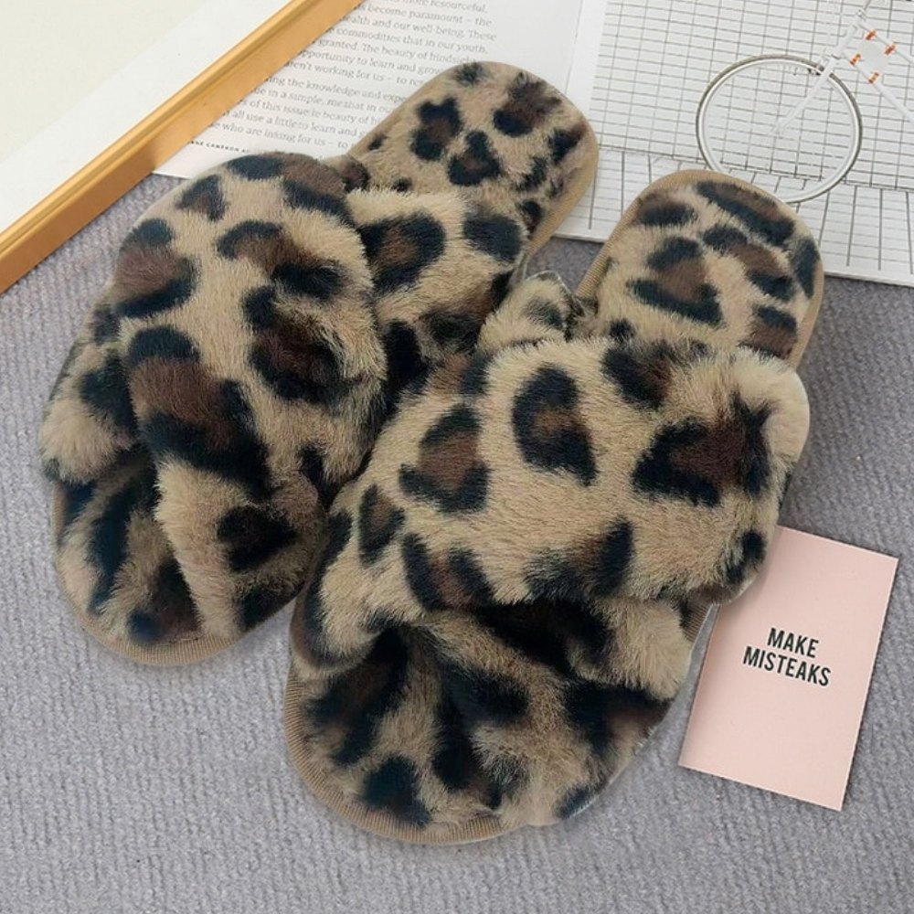 Pantufa Feminina Fluffy Slipper