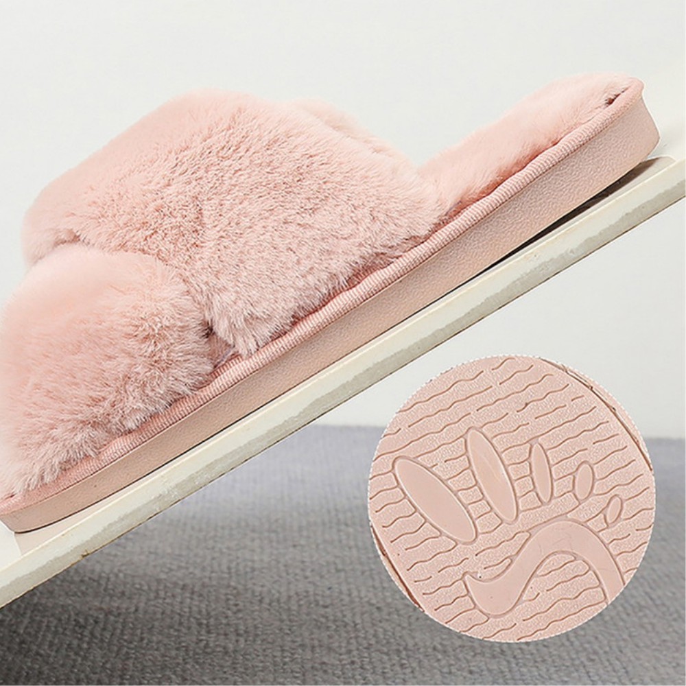 Pantufa Feminina Fluffy Slipper