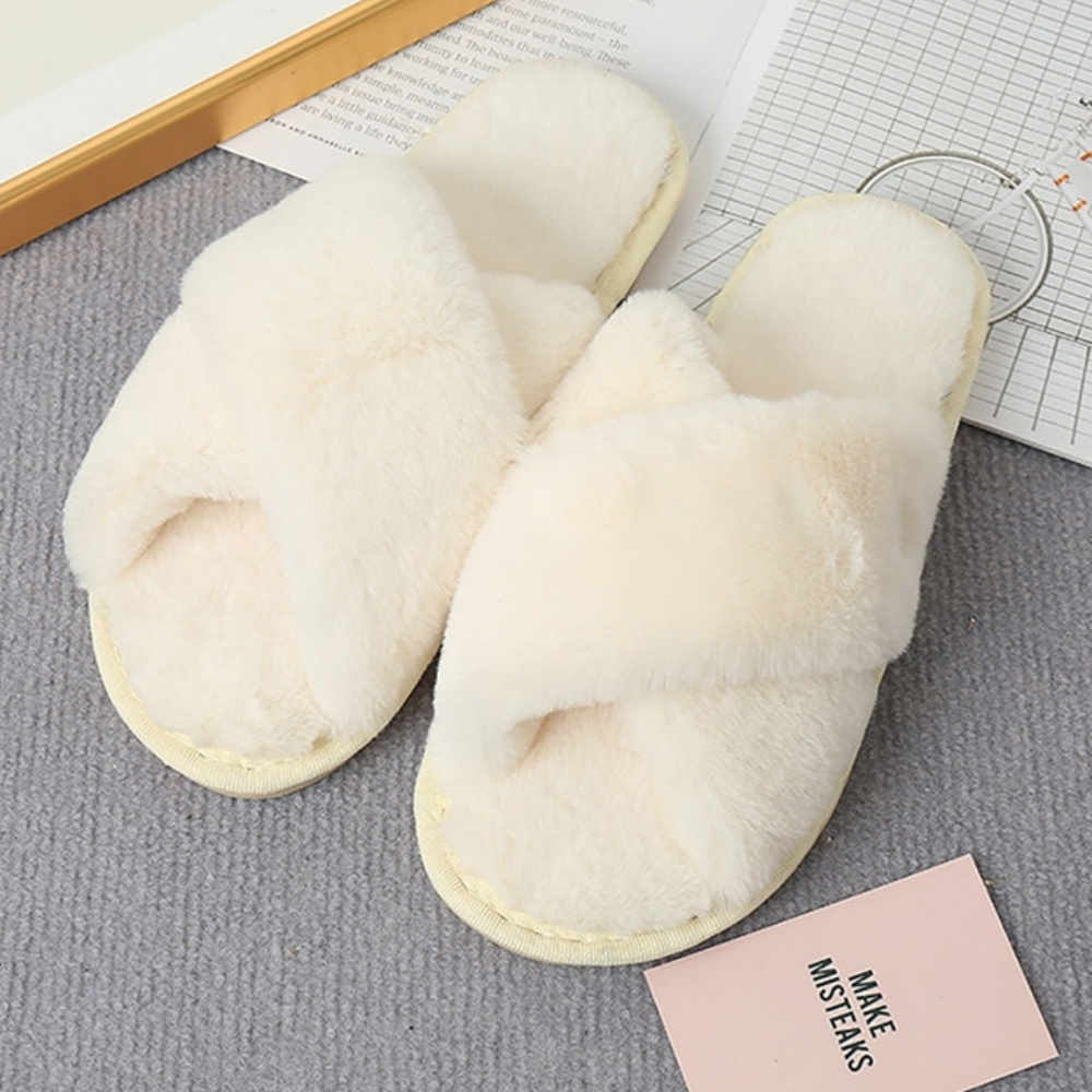 Pantufa Feminina Fluffy Slipper