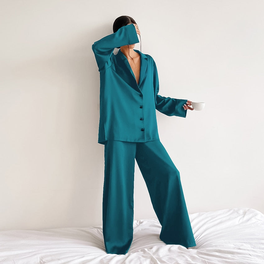 Pijama Feminino de Cetim Longo Chicago
