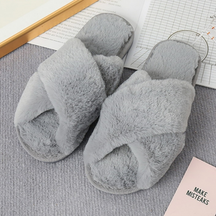 Pantufa Feminina Fluffy Slipper